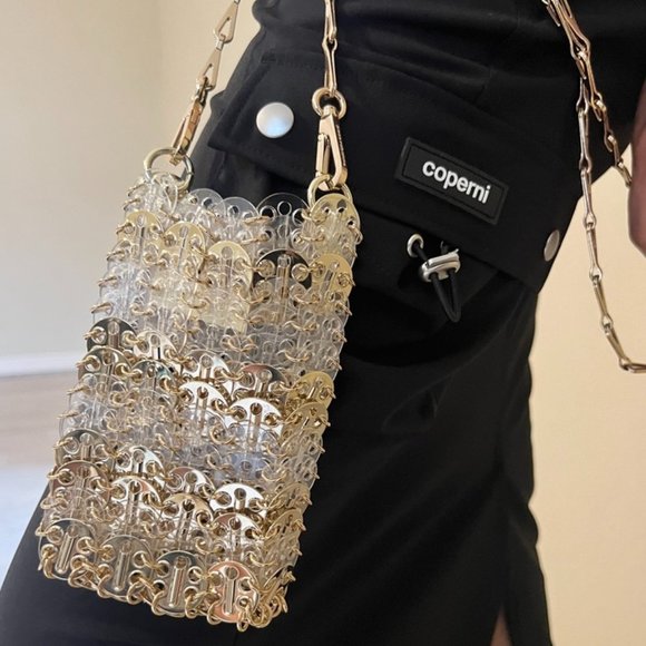 Paco Rabanne 1969 Iconic Chainmail Gold PVC Plastic Two-tone Bottle Cap Mini Bag - Picture 6 of 12